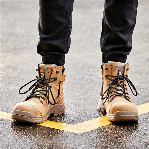 MRX work boots with Anti-penetration plate protection